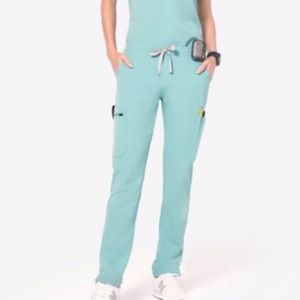 Selling xxs Seaglass limited edition, tiny bleach stain on the scrub top.